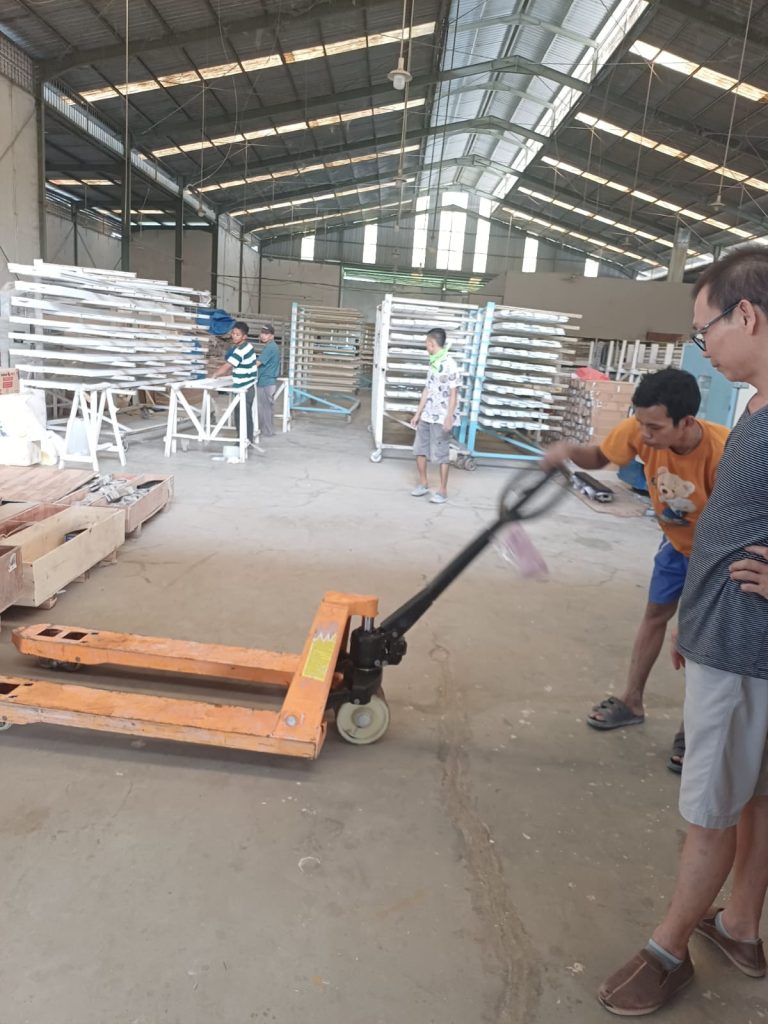 Percobaan Tuas Service Hand Pallet Dunia Lifting