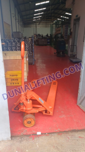 Service Hand Pallet Masuk Gudang - Dunia Lifting